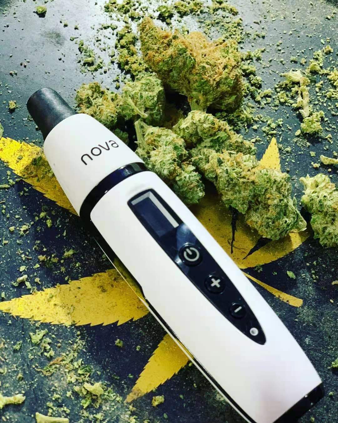 Nova Dry Herb Vaporizer (Flame Red)